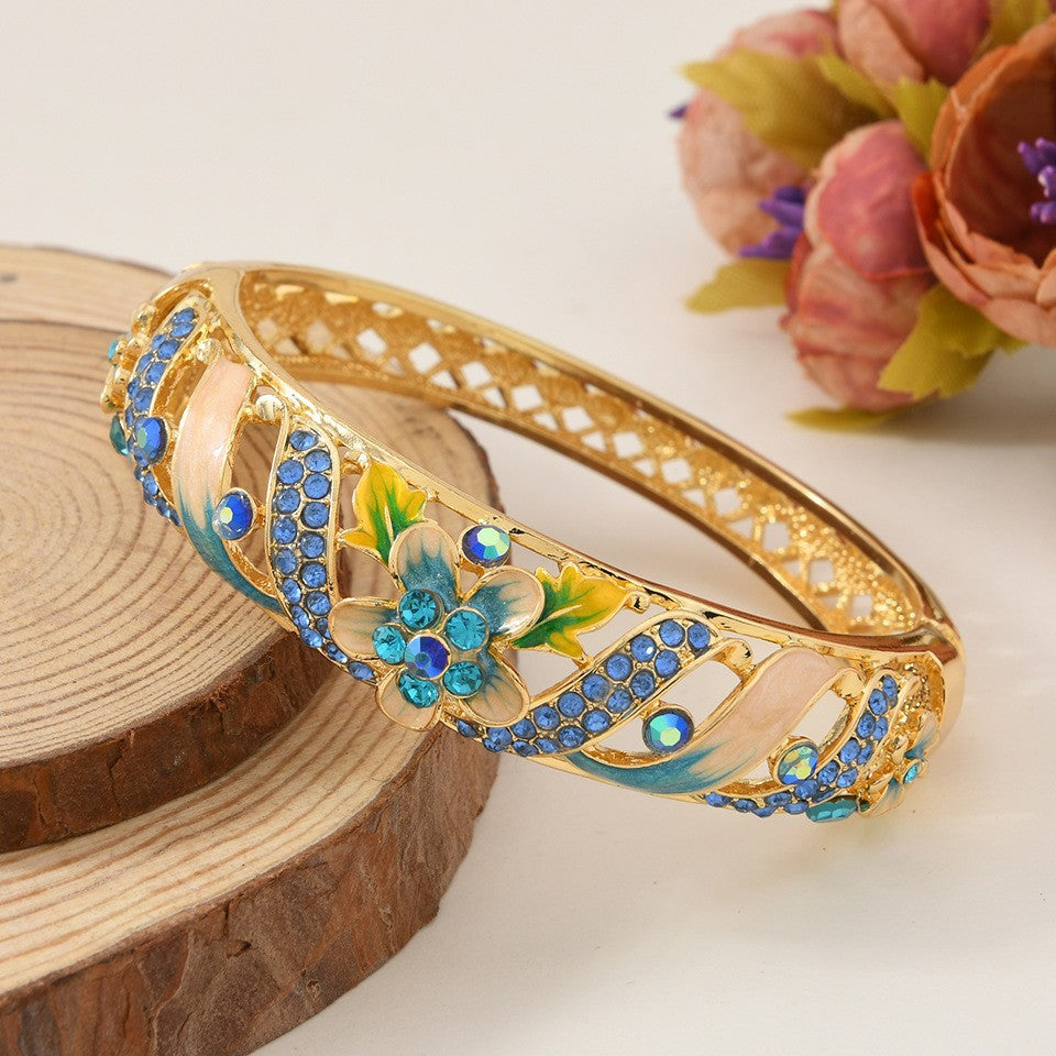 Korean-style Fashionable Crystal Bracelet For Women